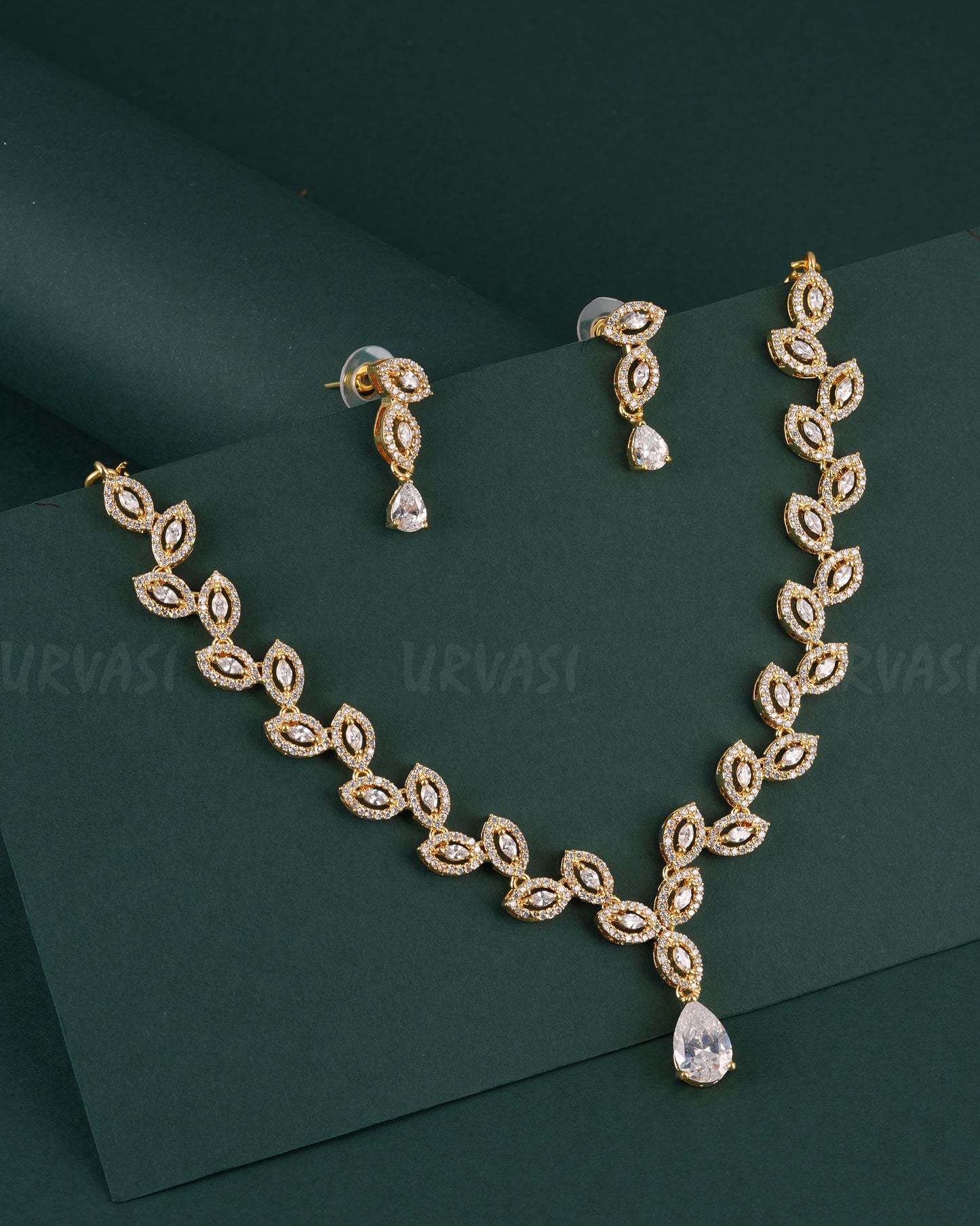 Gold-Toned Floral Designed AD Necklace 1533