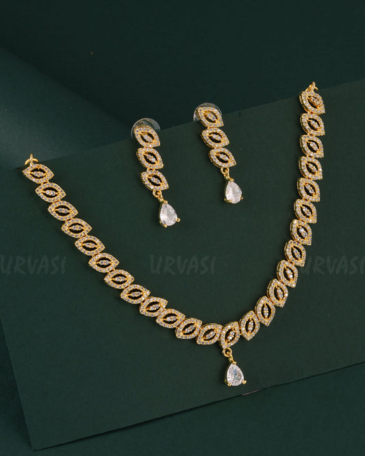 Gold-Toned Leaf Designed AD Necklace 1544