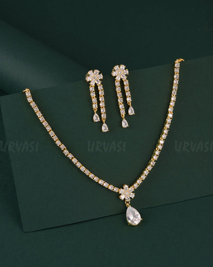 Gold-Toned Floral Pendant AD Necklace 1537