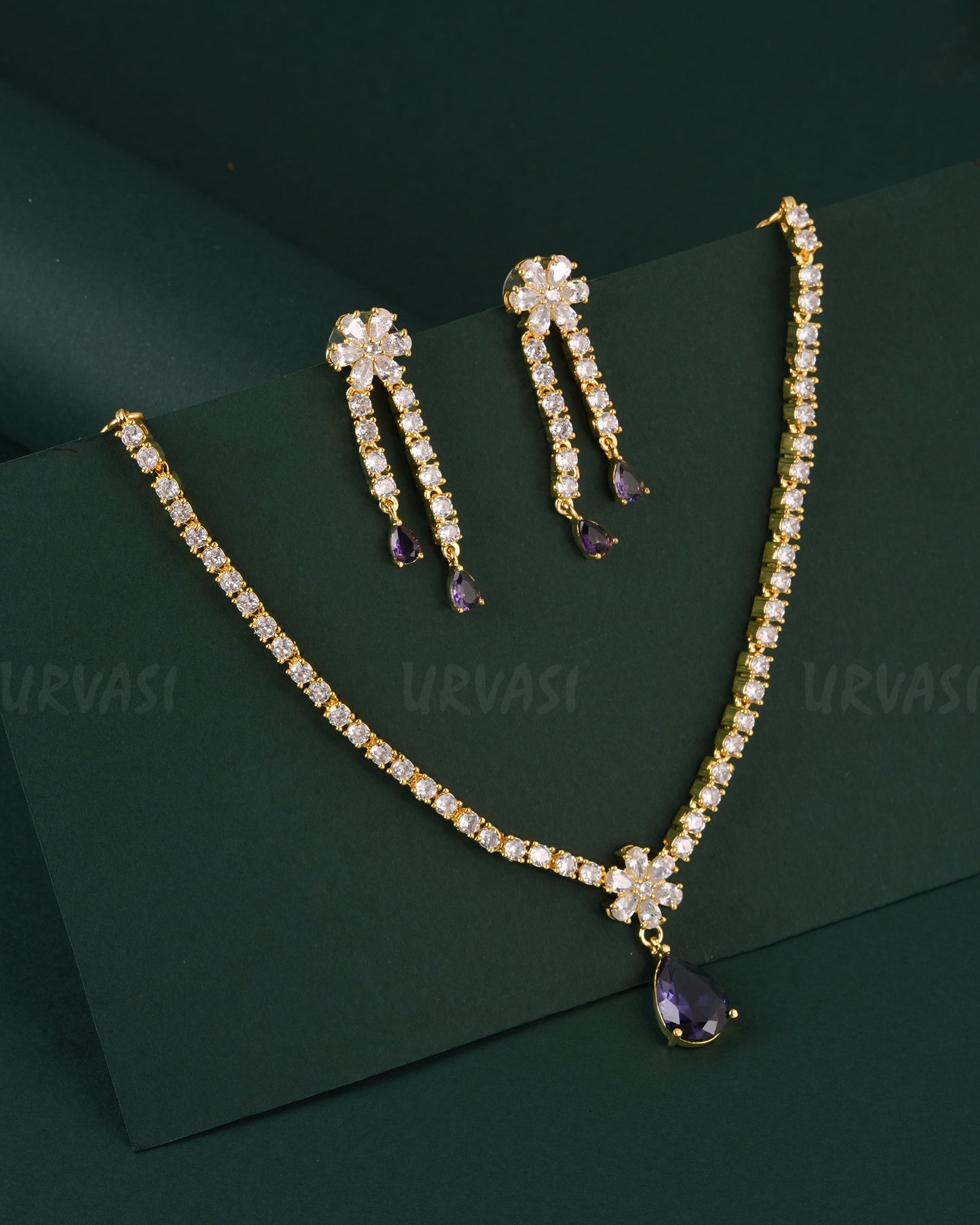 Gold-Toned Floral Pendant AD Necklace 1537
