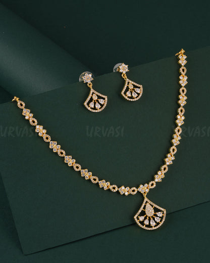 Gold-Toned Floral AD Necklace 1536