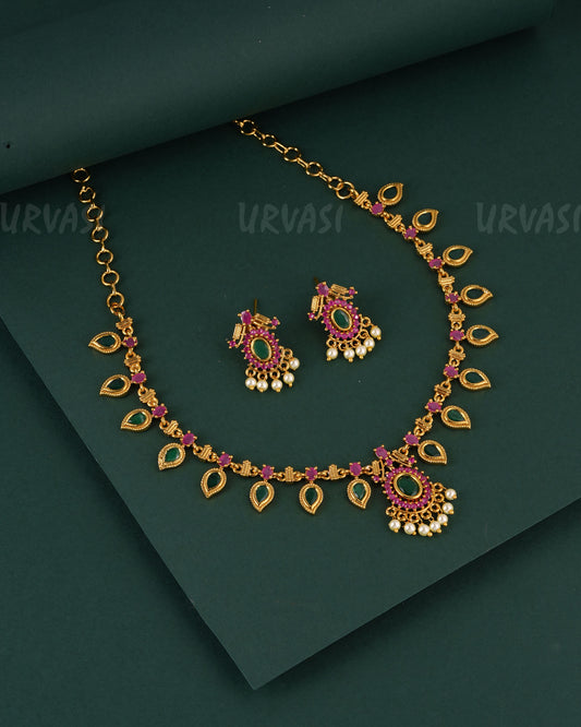 Gold-Toned Mango-Designed Pearl Necklace 1575