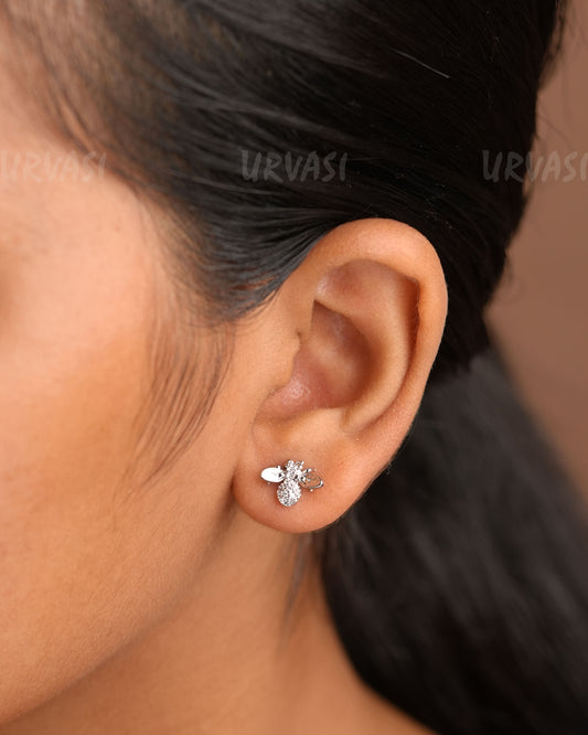 Minimal BEE Designed AD Earrings ER 360
