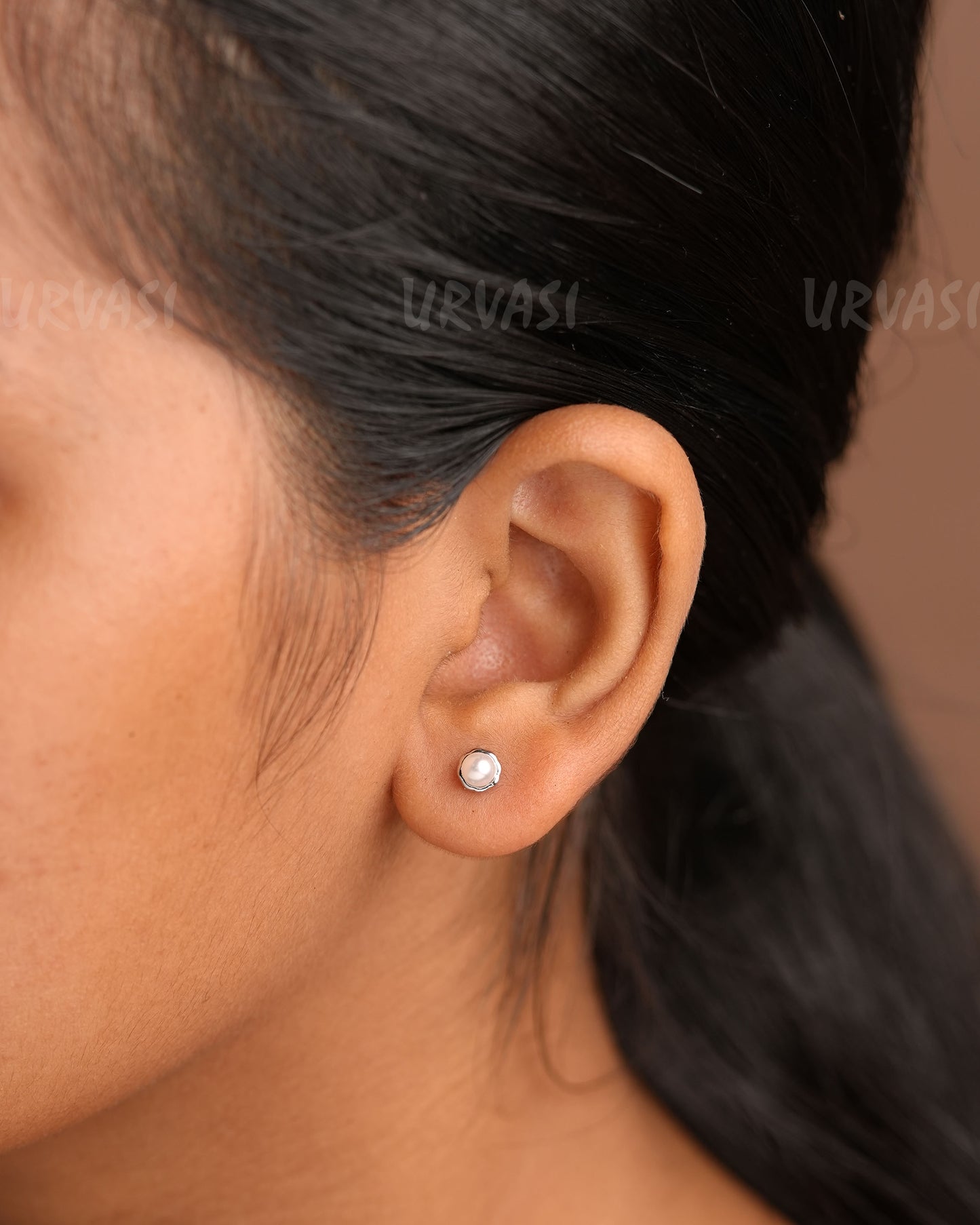 Minimal Pearl Studded Earrings ER 588