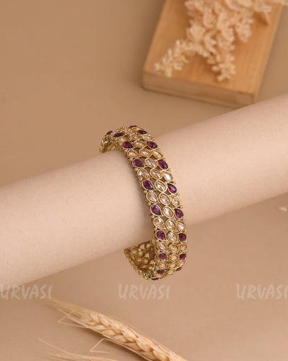 Mehendi Polish Tear-Drop Designed Reverse AD Bangles BA 413