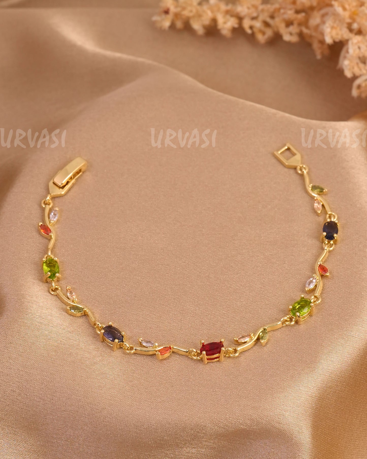 Mehendi Polish Trendy Tulips Leaf Designed AD Bracelets BR 148