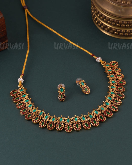 Gold Polish Floral Palaka version Necklace 1631