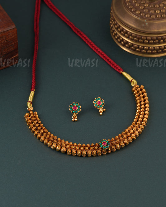 Gold-Toned Floral stone-Studded Necklace 1637