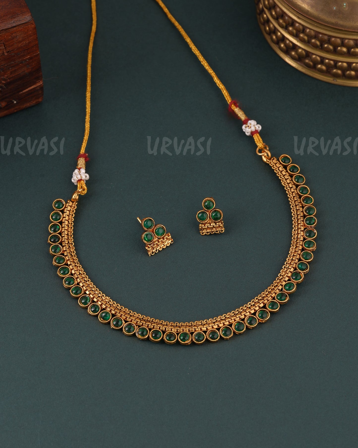 Gold-Toned Round Designed Necklace 1621