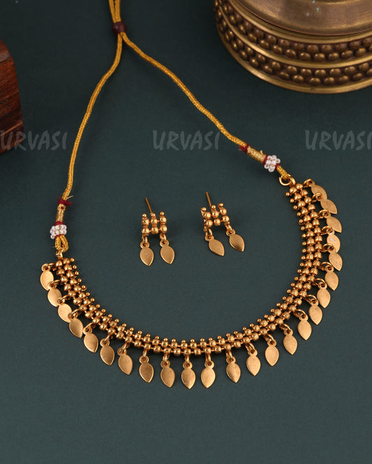 Gold-Toned Elakkathali Choker Necklace 1628