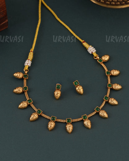 Gold-Toned Floral Tear-Drop Necklace 1620