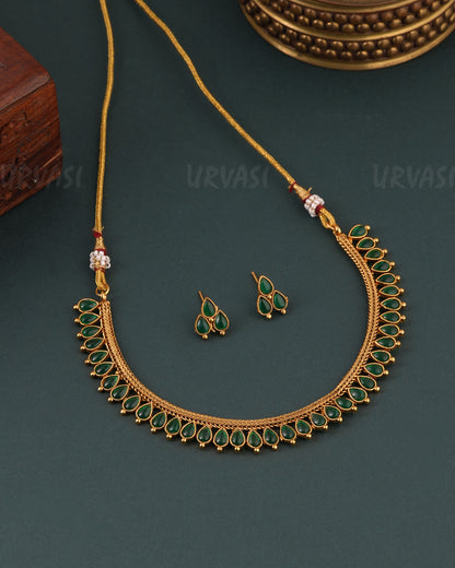 Gold -Toned Floral Designed Necklace 1658