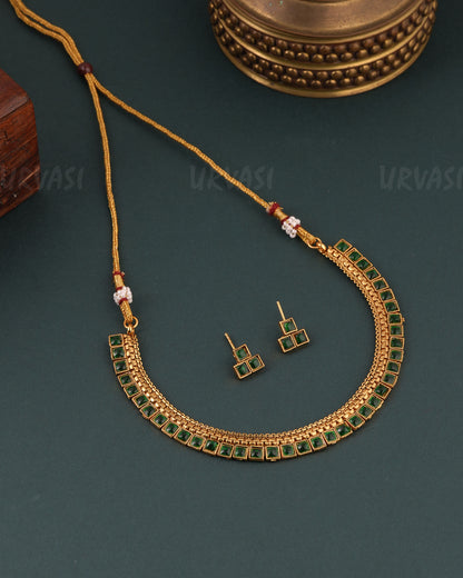 Gold-Toned Floral Designed Necklace 1656
