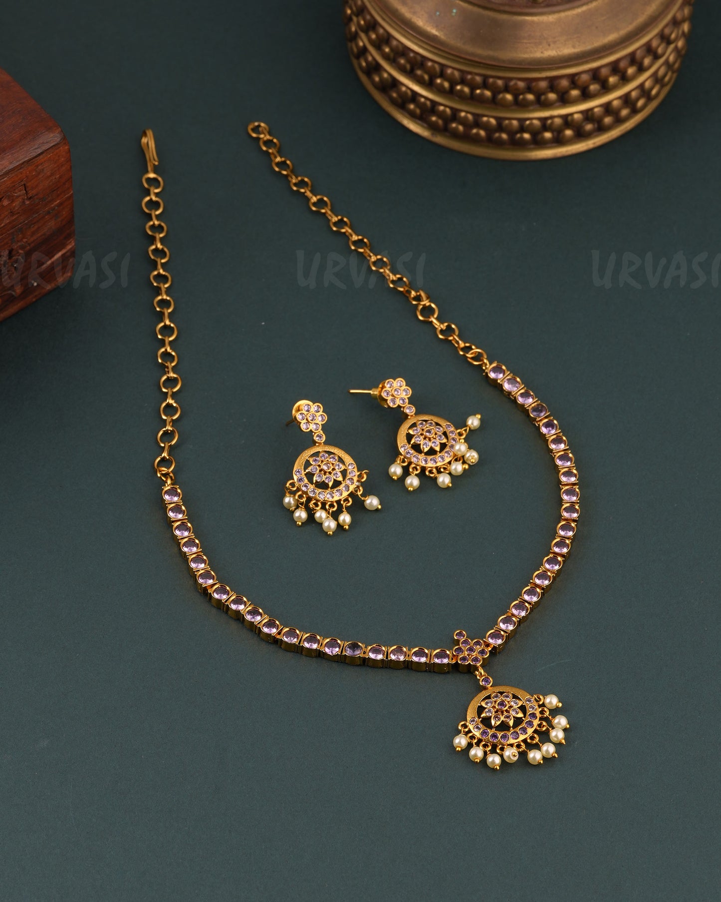 Gold-Toned Floral Attigai Necklace 1668