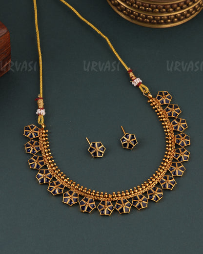 Gold-Toned Floral Designed Choker Necklace 1643