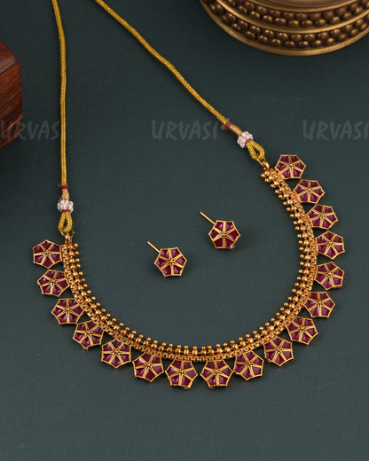 Gold-Toned Floral Designed Choker Necklace 1643