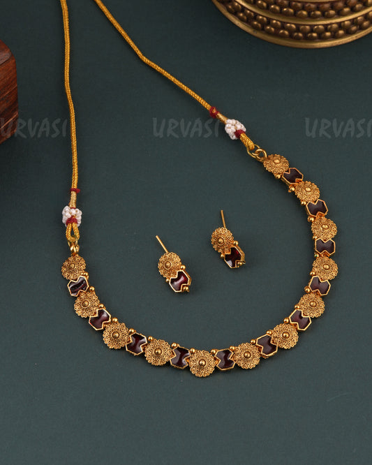 Gold -Toned Floral designed choker Necklace 1648