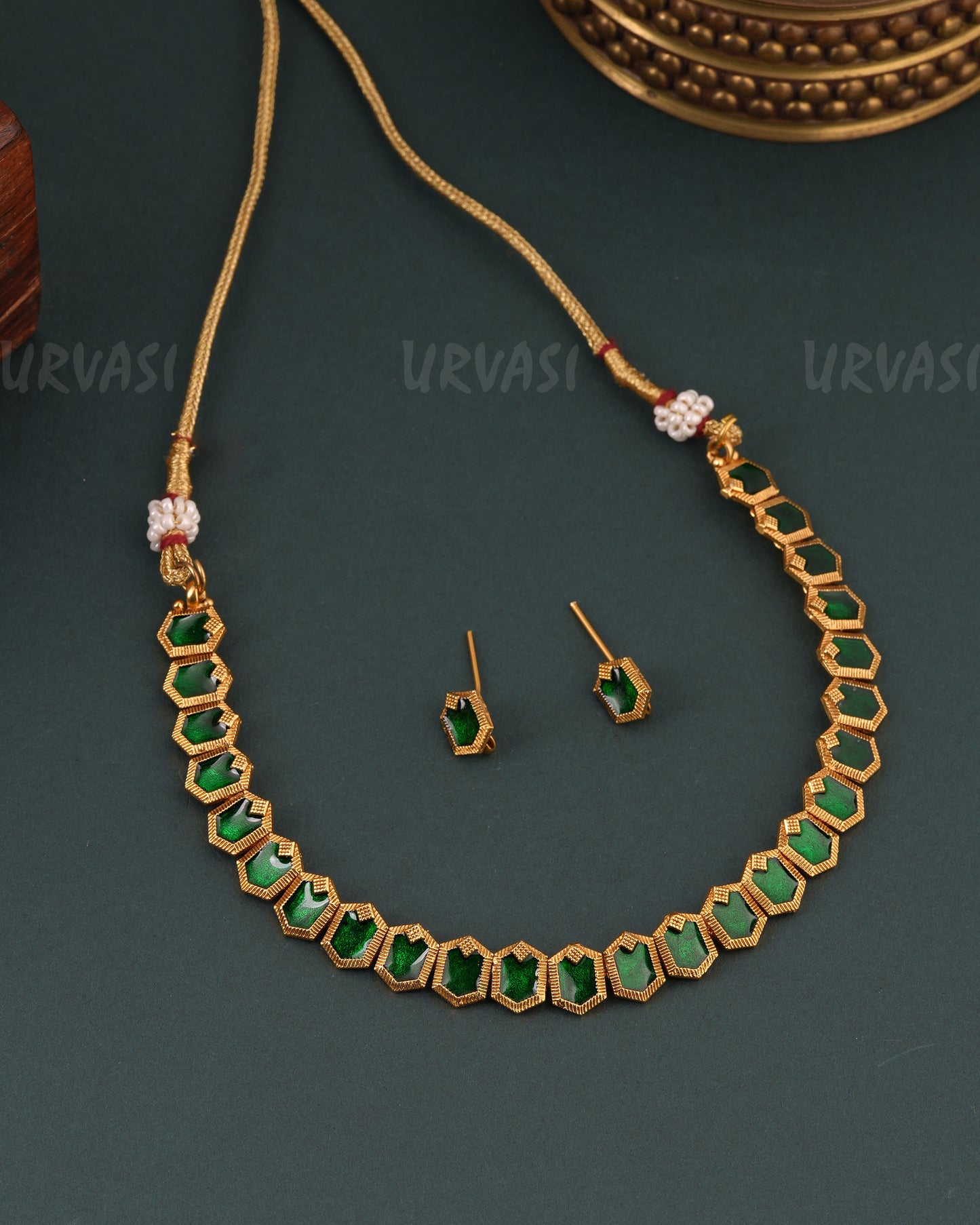Gold-Toned Palakka Version Box-Designed Necklace 1650