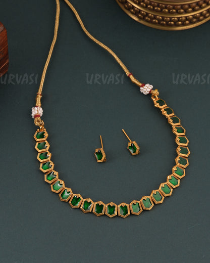 Gold-Toned Palakka Version Box-Designed Necklace 1650