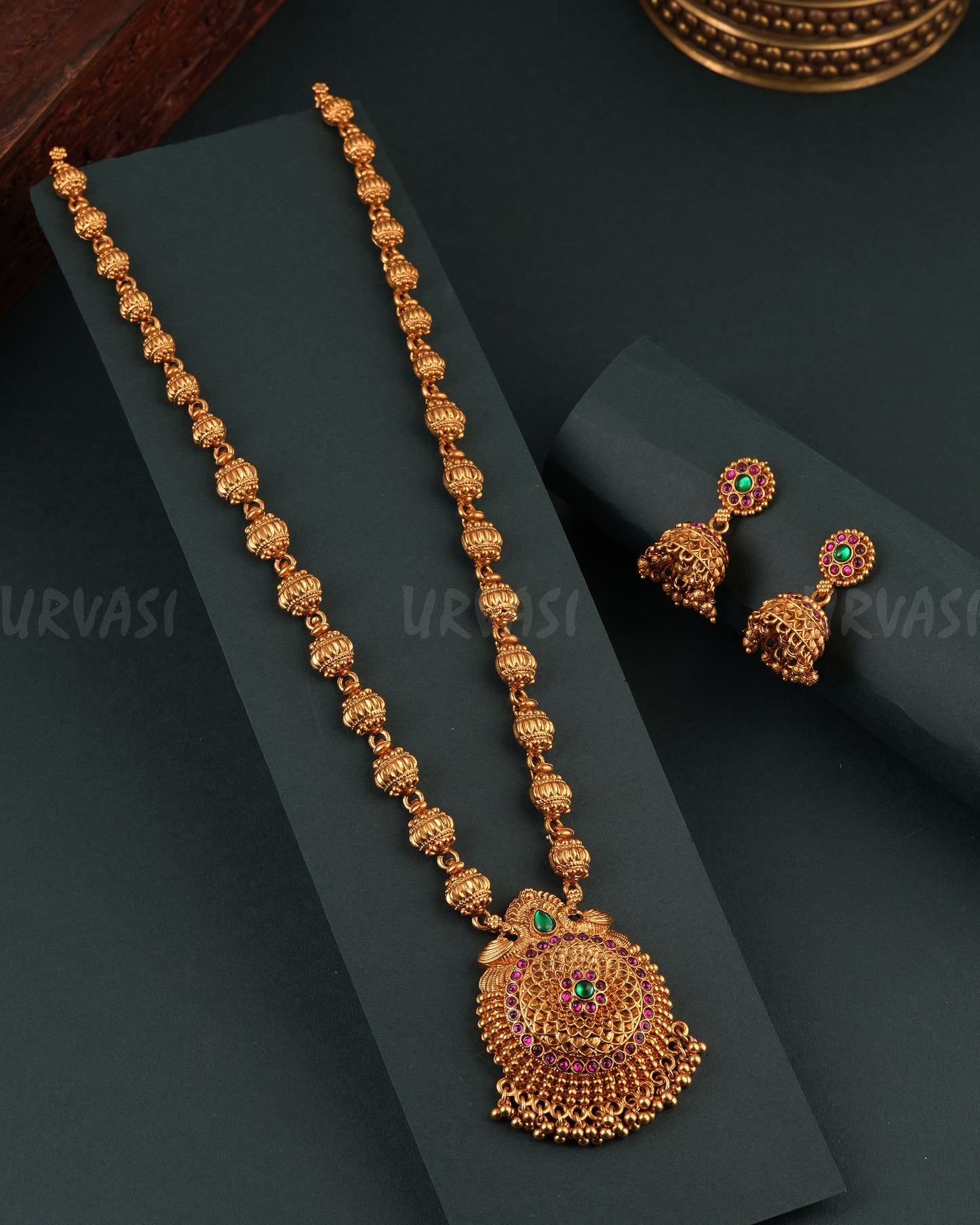 Gold-Toned Peacock Pendent Long Necklace1697