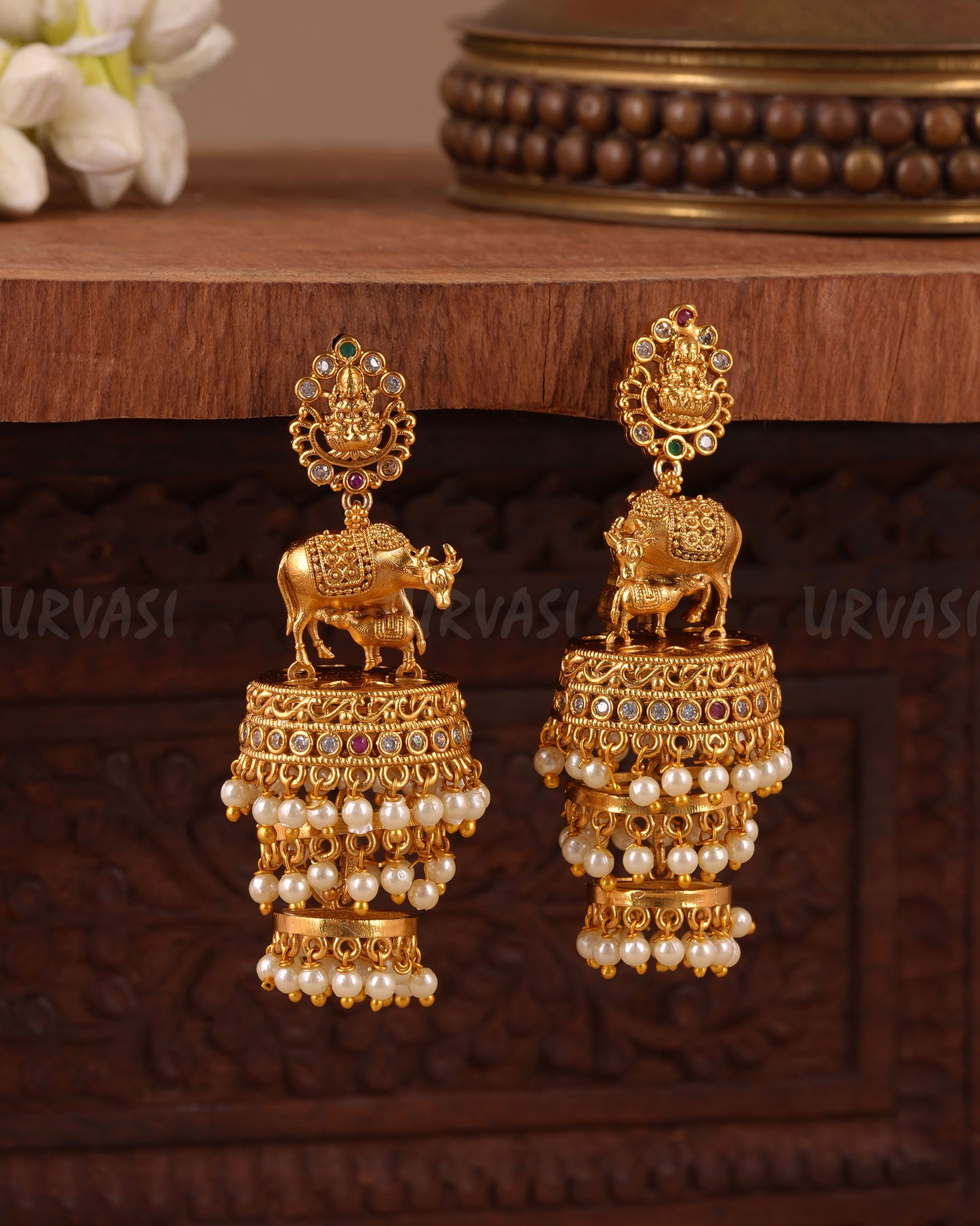 Gold-Toned kamdenu Inspired Layered Jhumka Earrings 1038