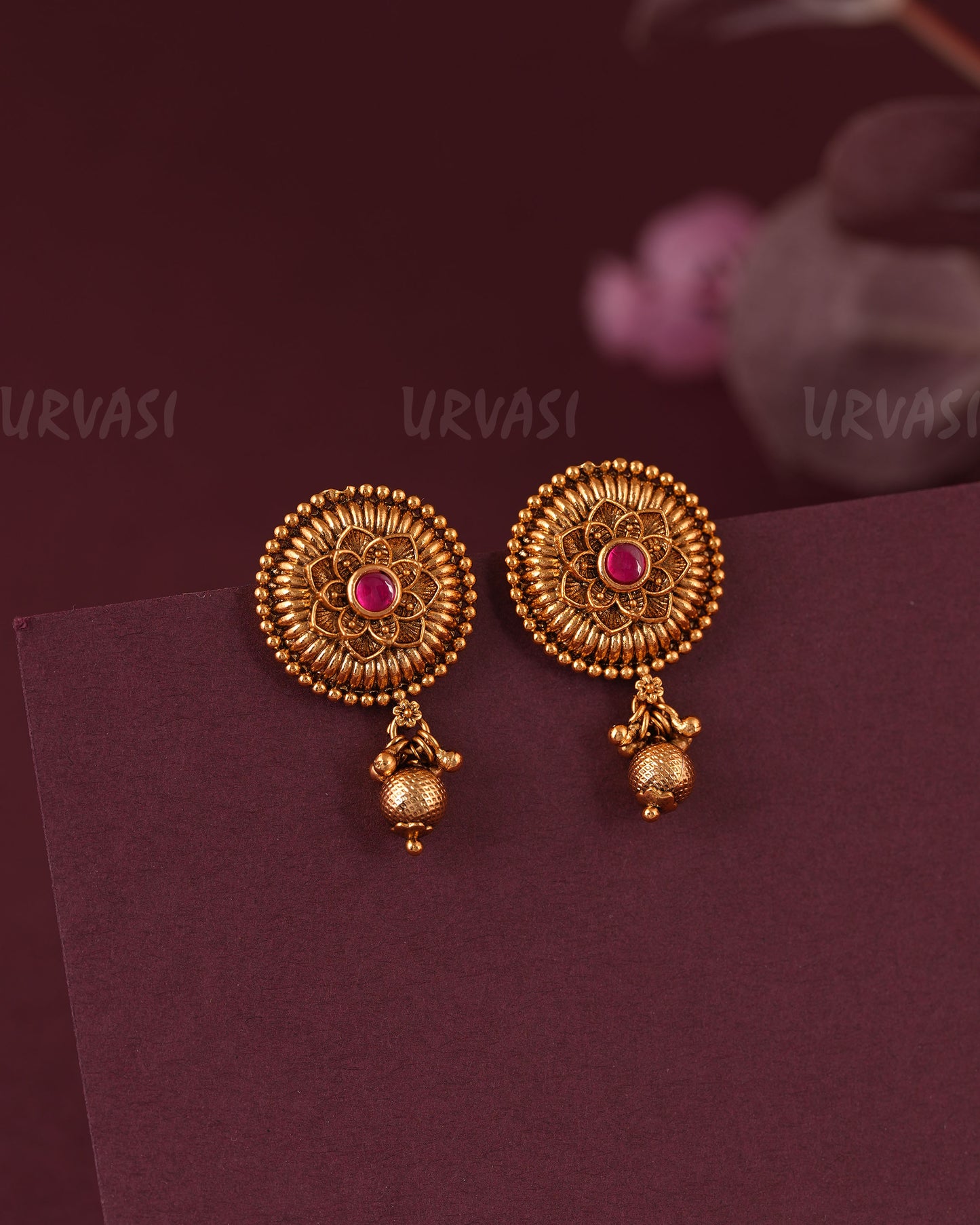 Gold-Toned Floral  Kemp-Stud Earring ER 1145