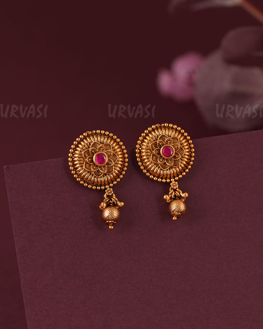 Gold-Toned Floral  Kemp-Stud Earring ER 1145