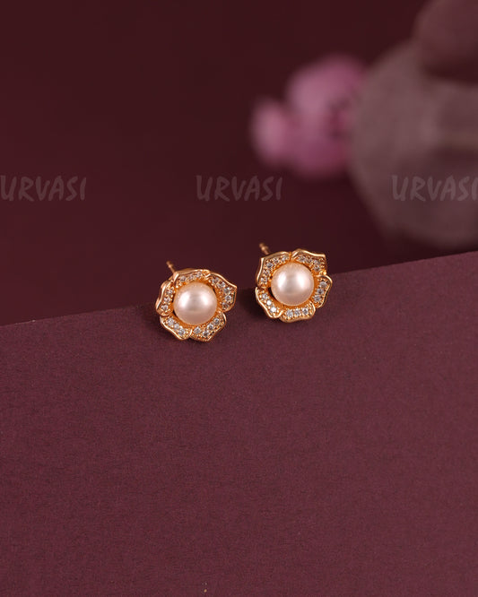 Gold-Floral  Pearl- Designed Stud Earring ER 1093