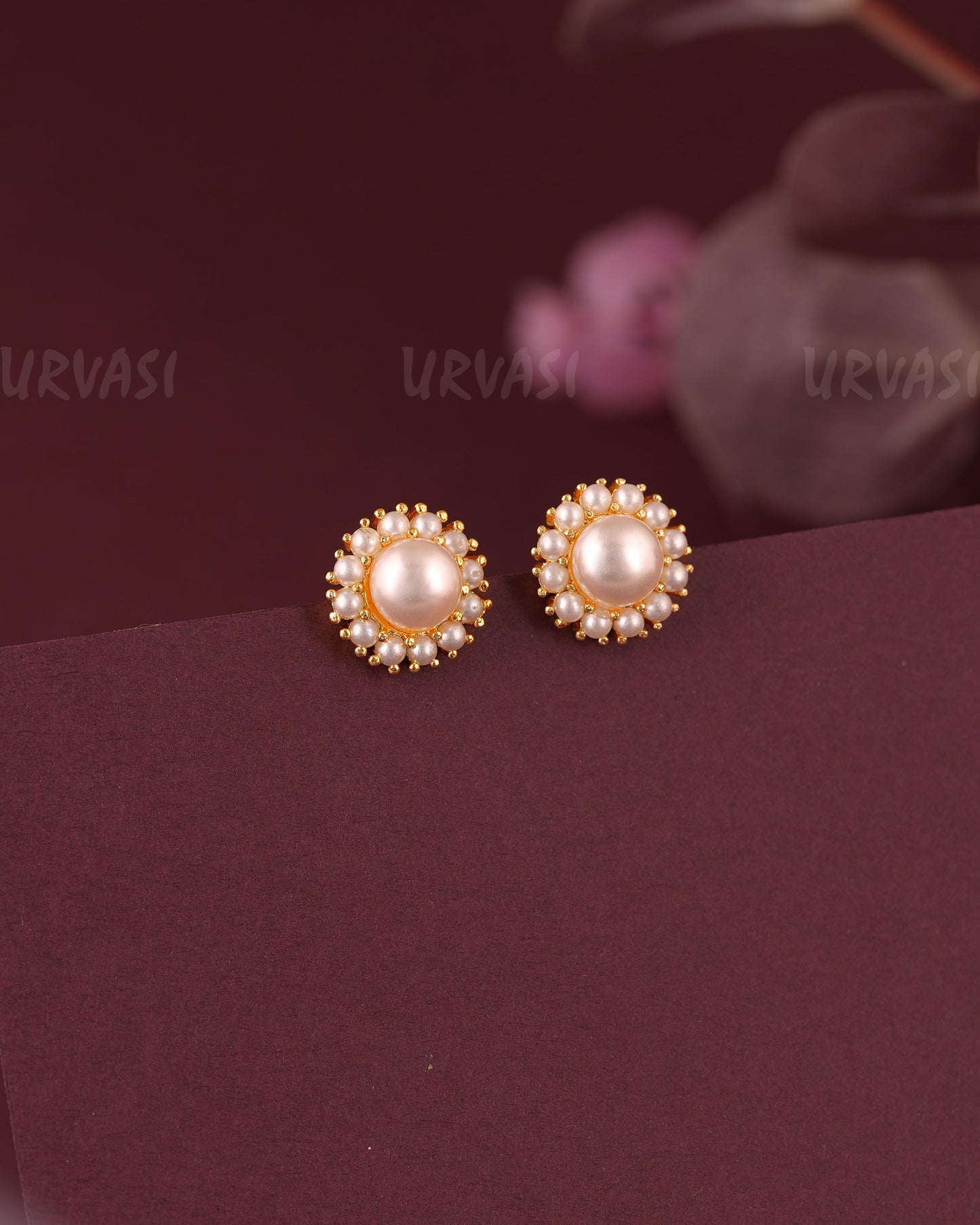 Gold-Floral Pearl Stud Earring  ER 1080