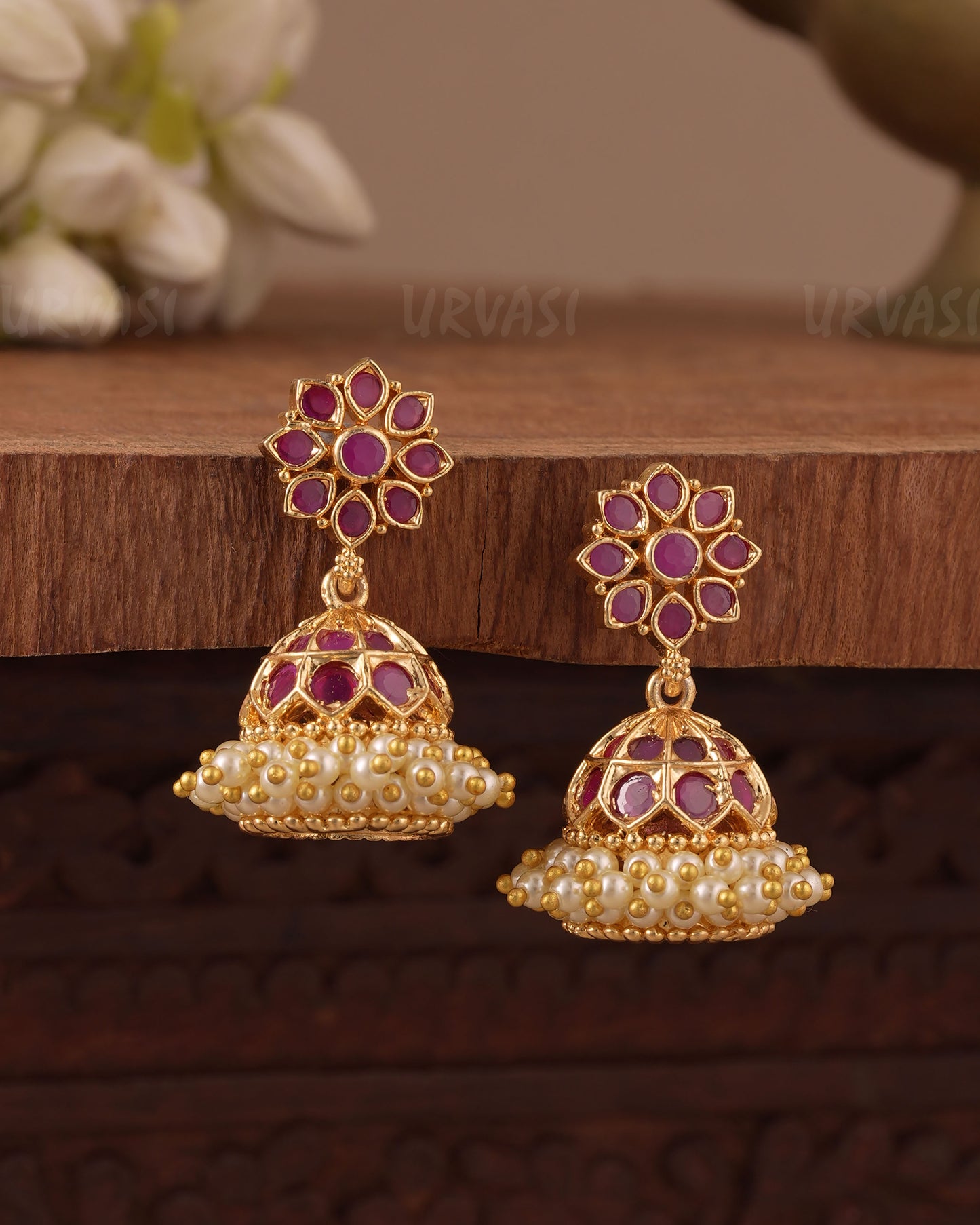 Gold-Toned Traditional Kemp-Style Jhumka Earring ER 1063