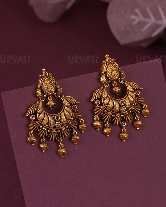 Gold-Toned Traditional Earring ER 1119