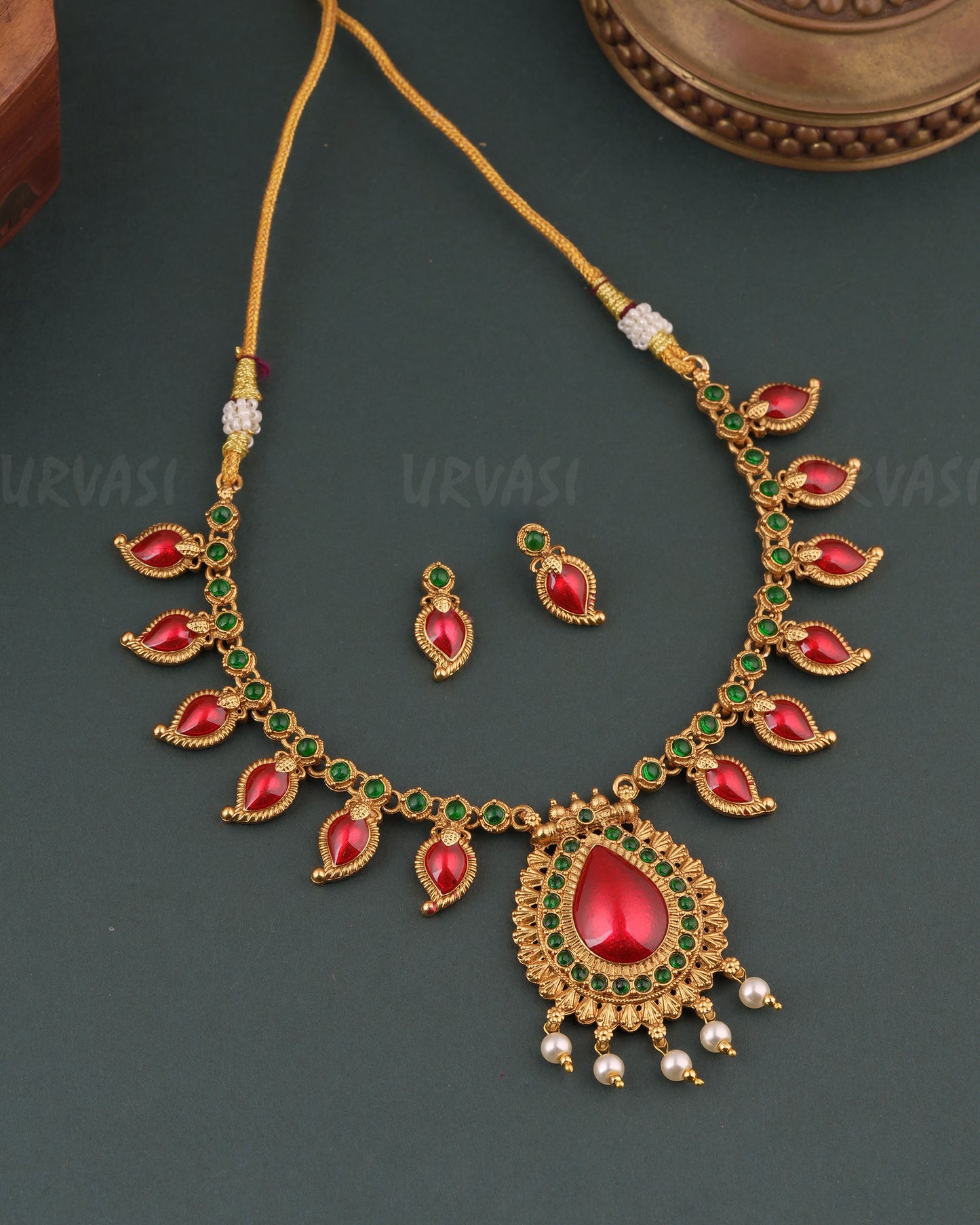 Gold-Toned Traditional Palakka Necklace 1738