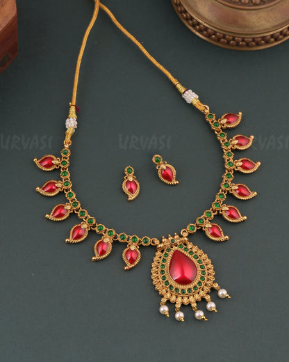 Gold-Toned Traditional Palakka Necklace 1738