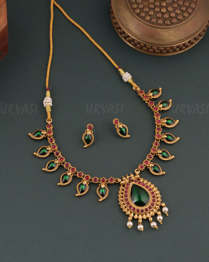 Gold-Toned Traditional Palakka Necklace 1738