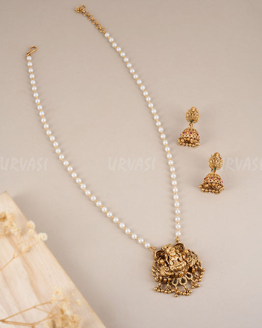 Long Necklace 551