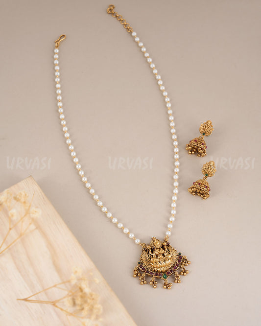 Long Necklace 561