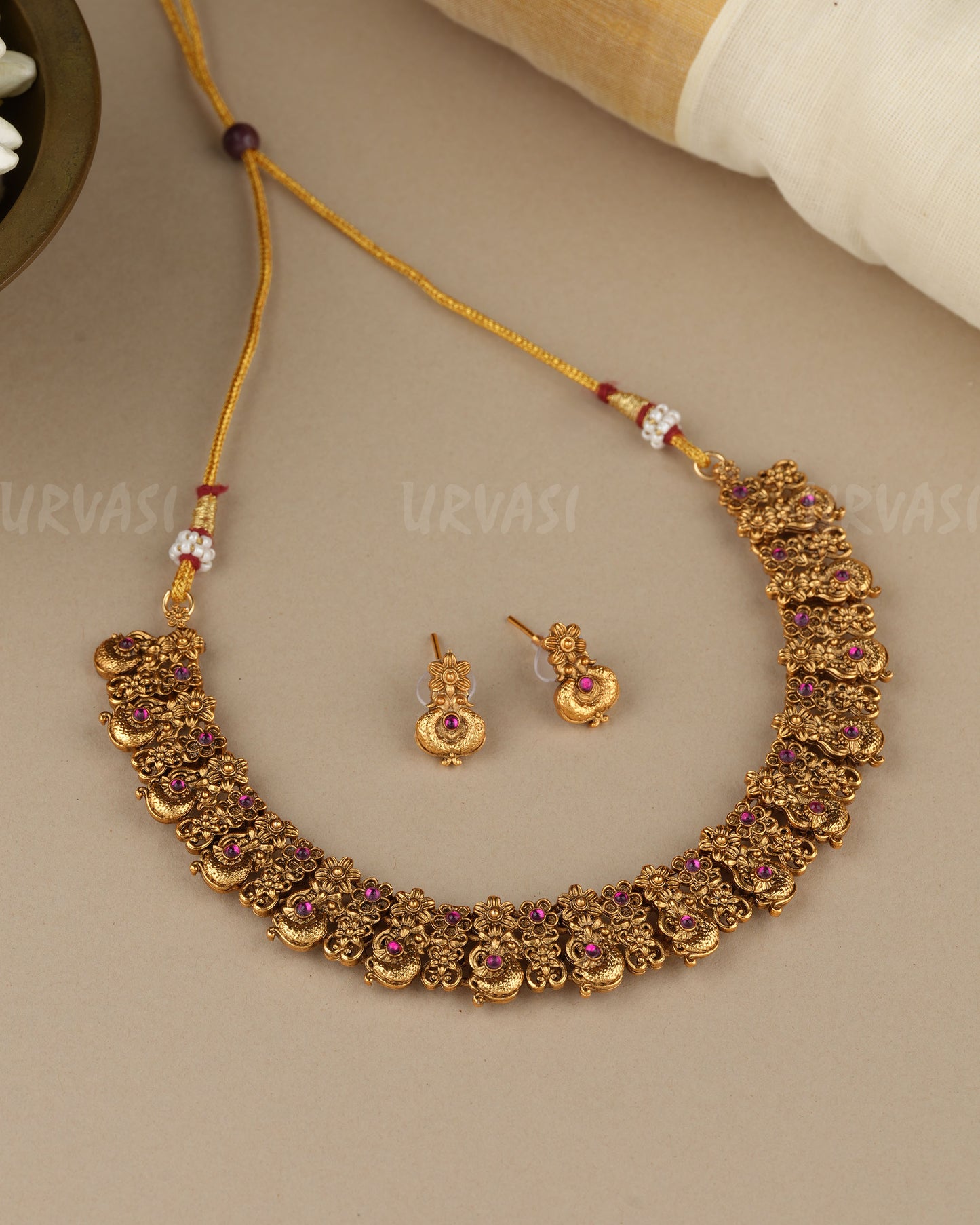 Gold-Toned Floral Peacock Necklace 1848