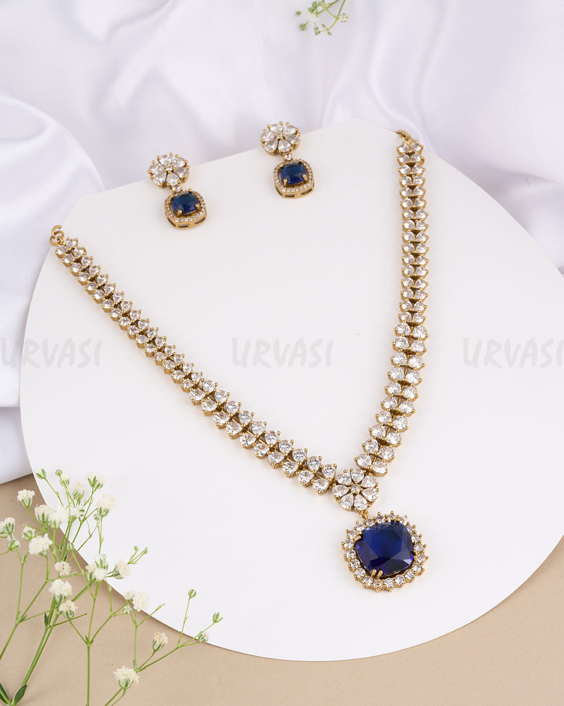 Necklace 685