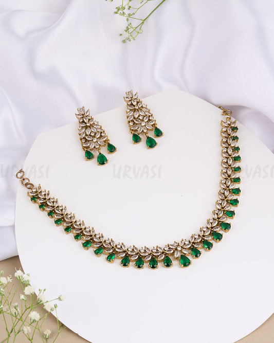 Necklace 689