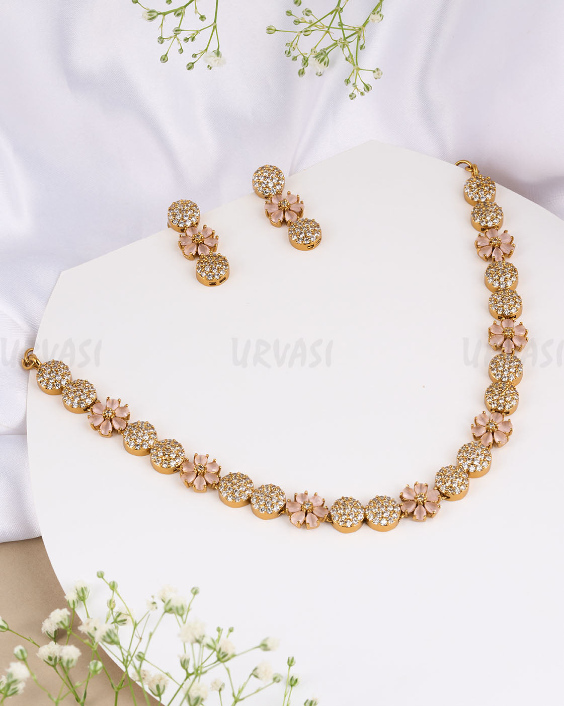 Necklace 695
