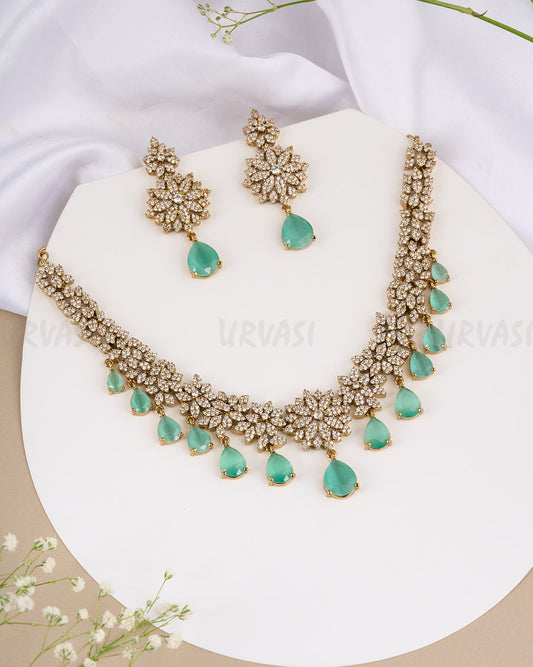 Necklace 700