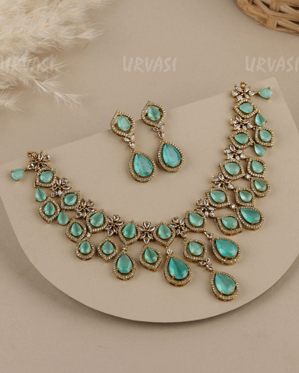 Premium  Victorian Style-Teardrop  AD Necklace  1923