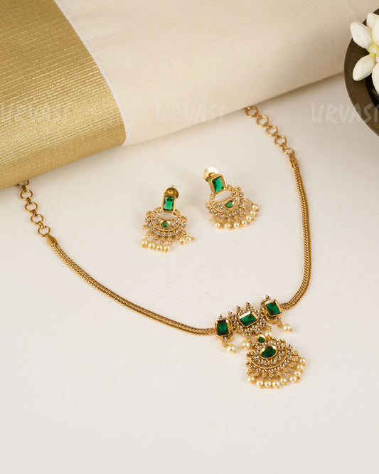 Ethereal Dewdrop Green Choker Necklace 823