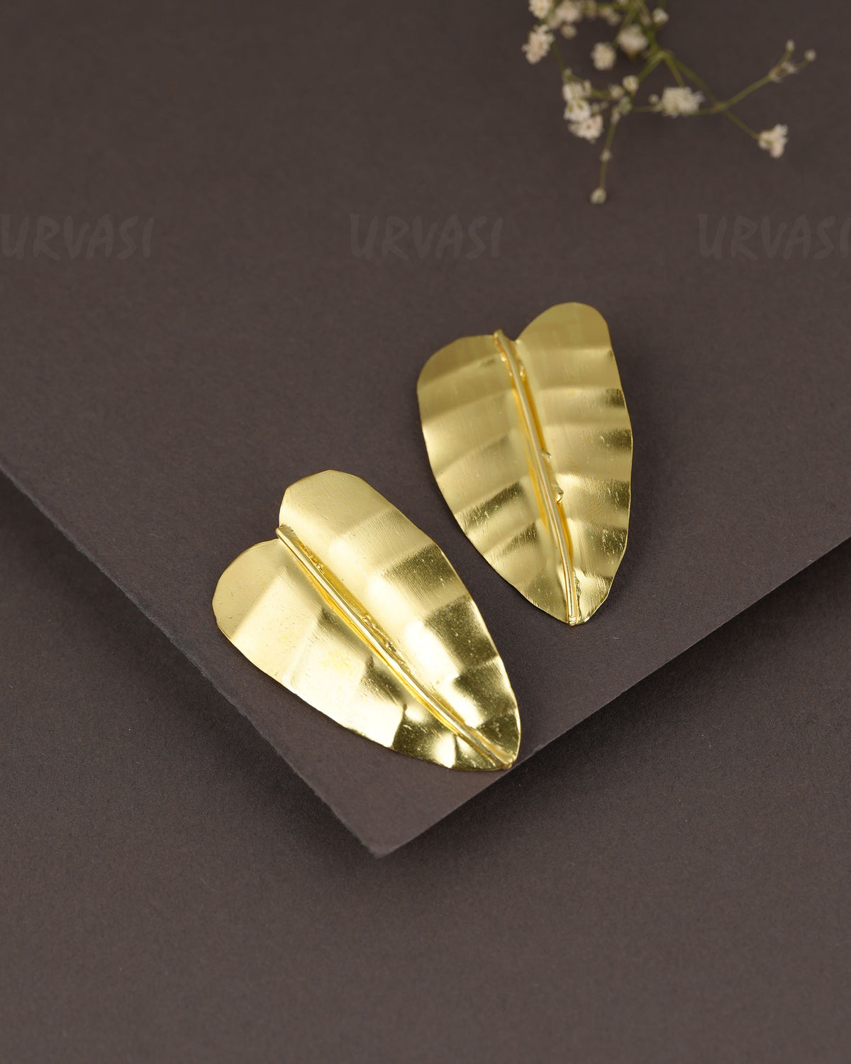 Gold-Polish Leaf-Shaped Earring ER 1293