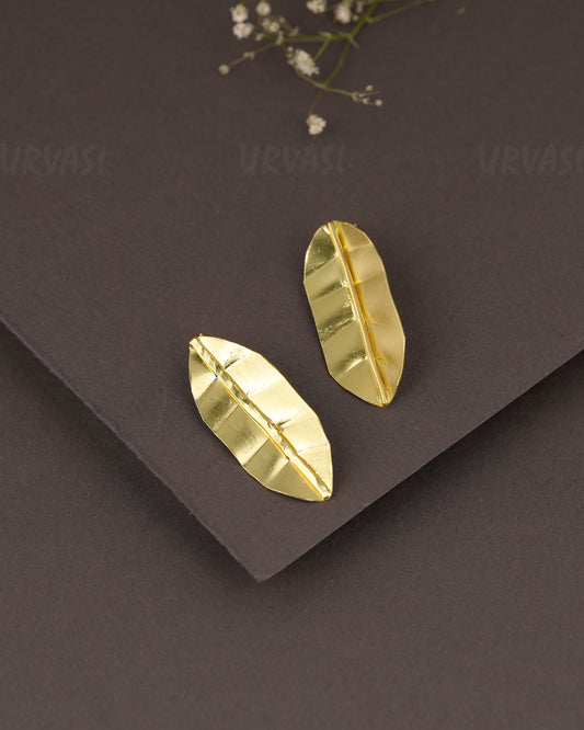 Gold-Polish Leaf-Shaped Earrings ER 1294