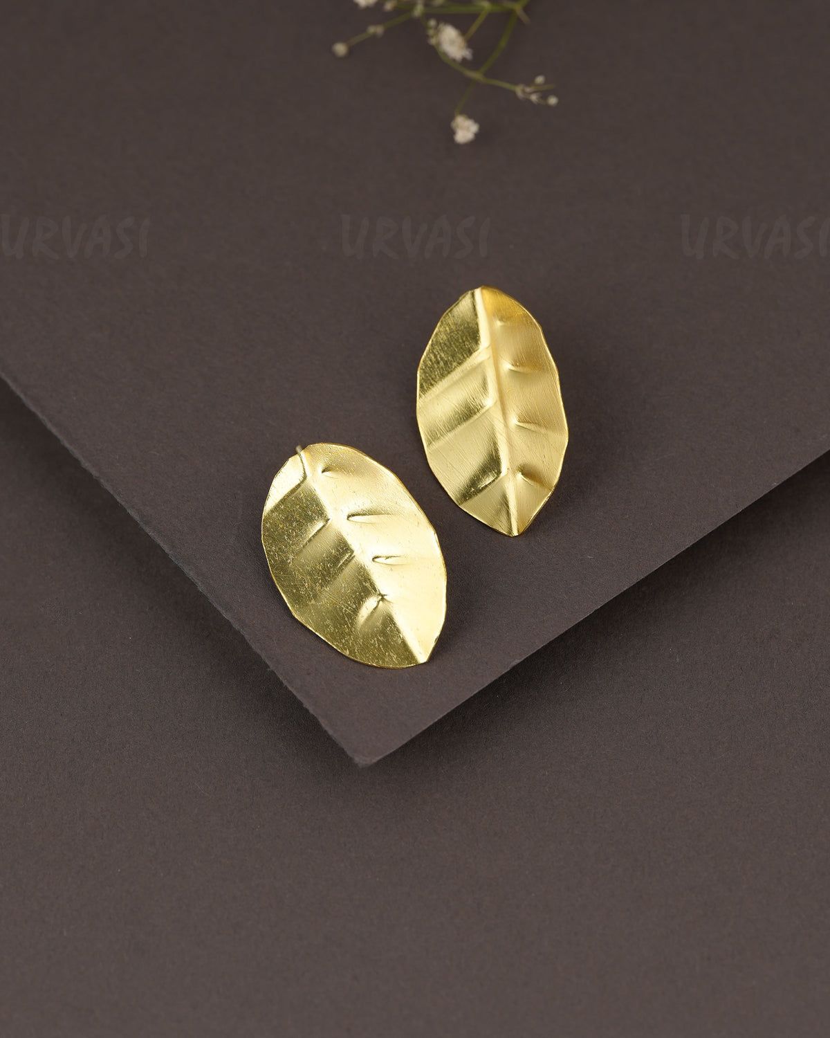 Gold-Polish Leaf-Shaped Earring ER 1292