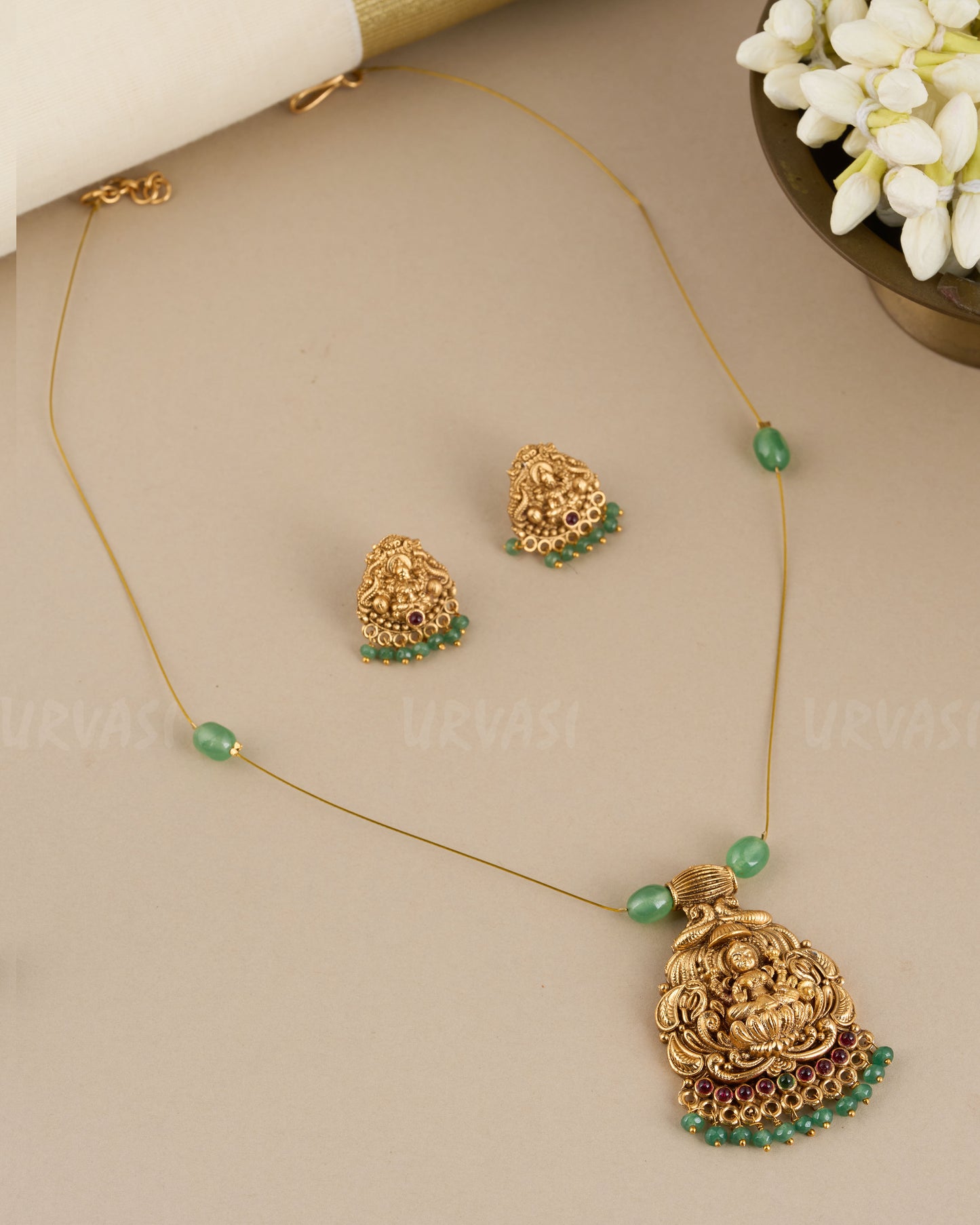 Lakshmi Pendant Invisible Necklace 873