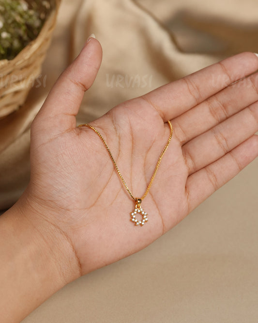CZ Leaf Wreath Circle Pendant PT 30