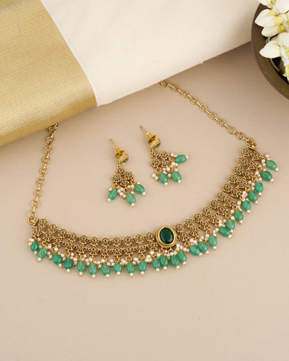 Emerald Stone and Pearl Beaded Necklace 911
