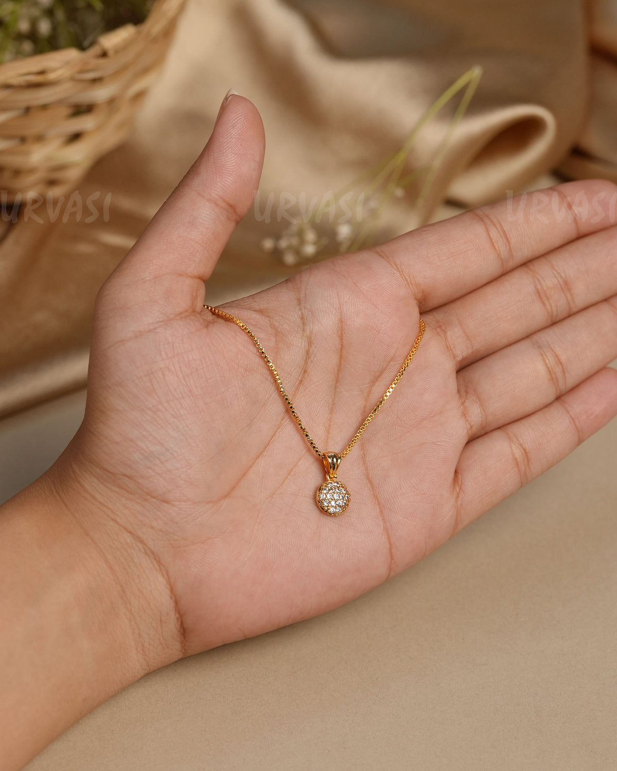 Gold-plated pendant PT 22